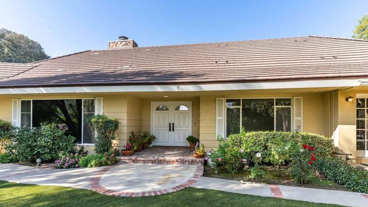 Канье Вест приобрел недвижимость напротив дома Ким