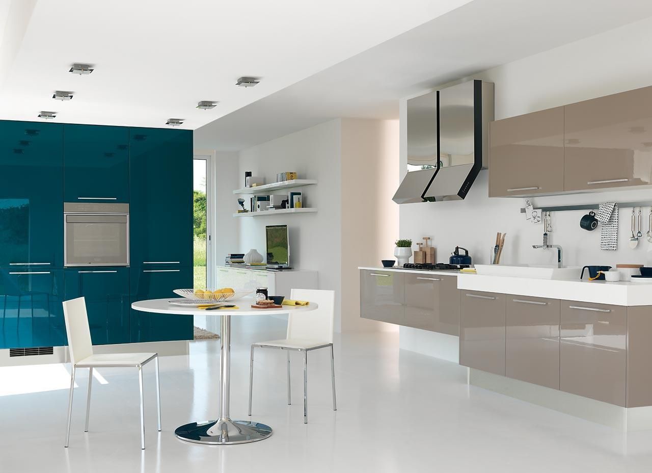 Парящая кухня без ножек: что это такое и как выглядит Парящая кухня без ножек: что это такое и как выглядит