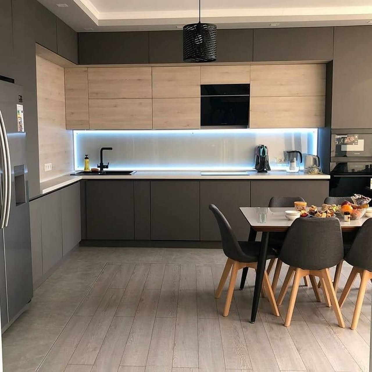 Як бюджетно оновити кухню: 4 простих способи Як бюджетно оновити кухню: 4 простих способи