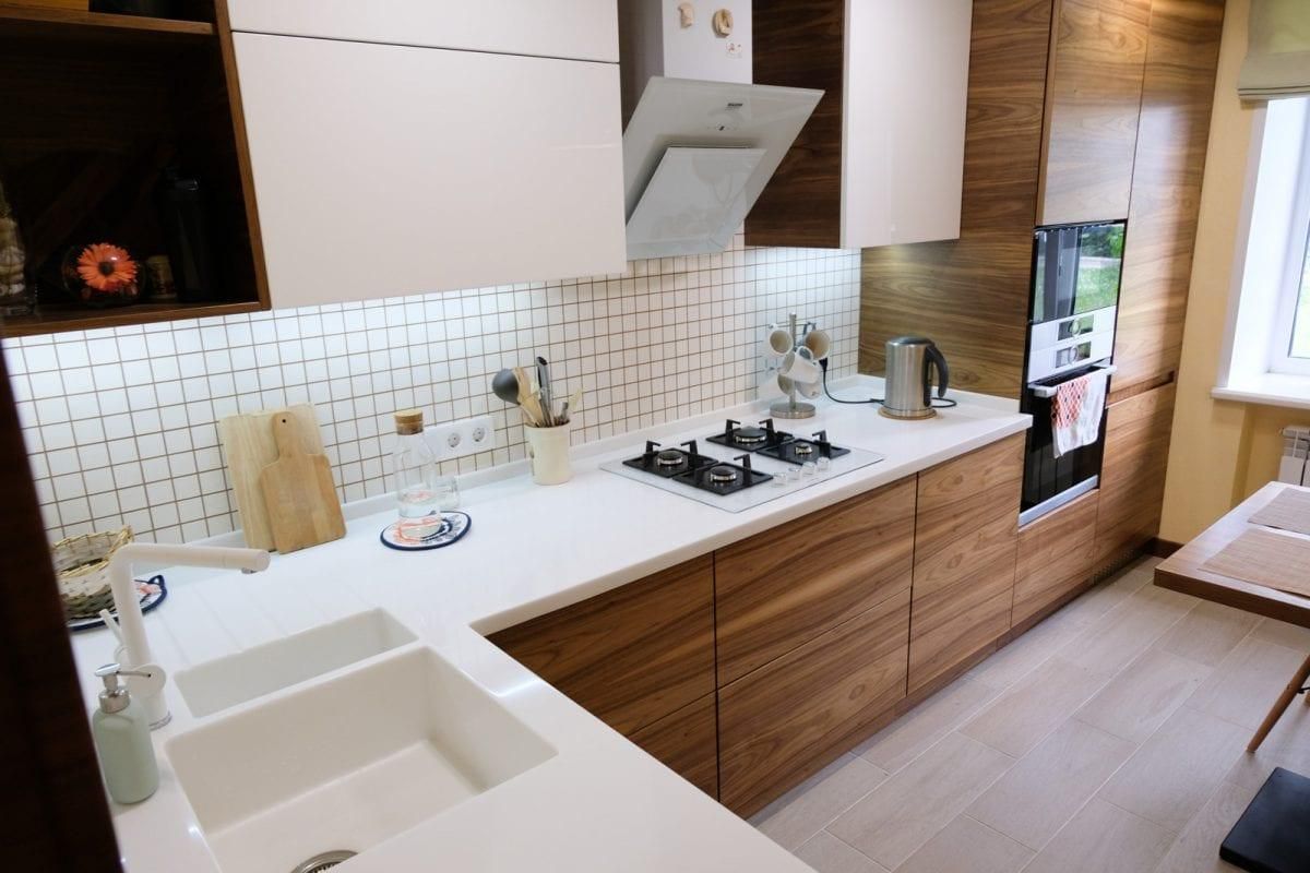 Кухня под дерево: как сделать ее стильной и модной Кухня под дерево: как сделать ее стильной и модной