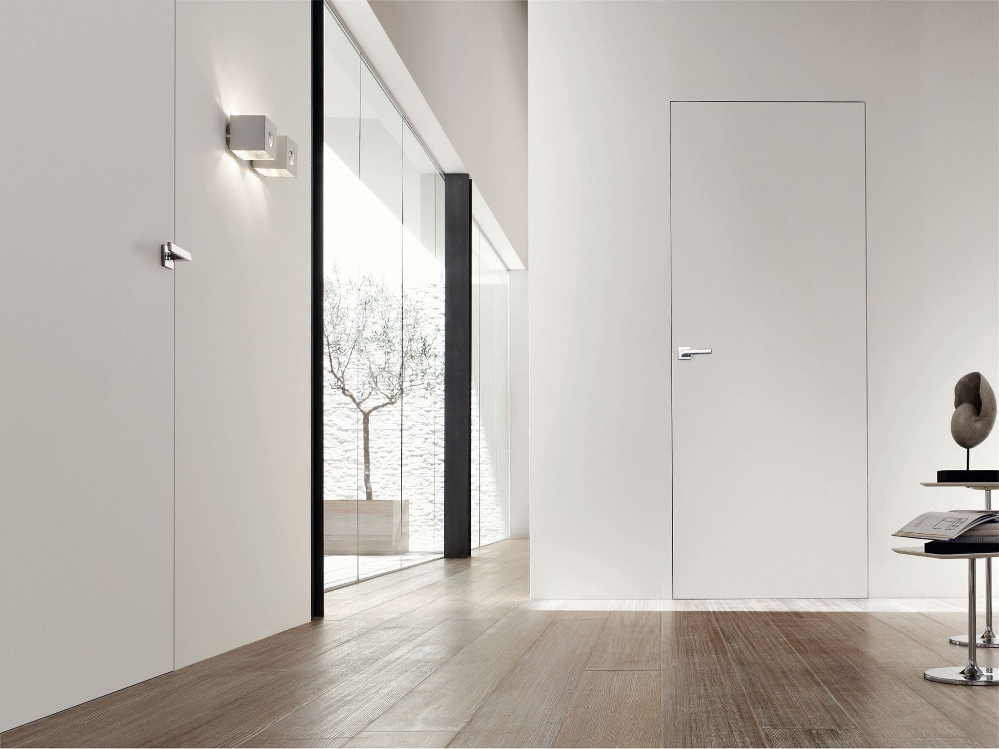 Приховані двері в інтер'єрі: усі за та проти Приховані двері в інтер'єрі: усі за та проти