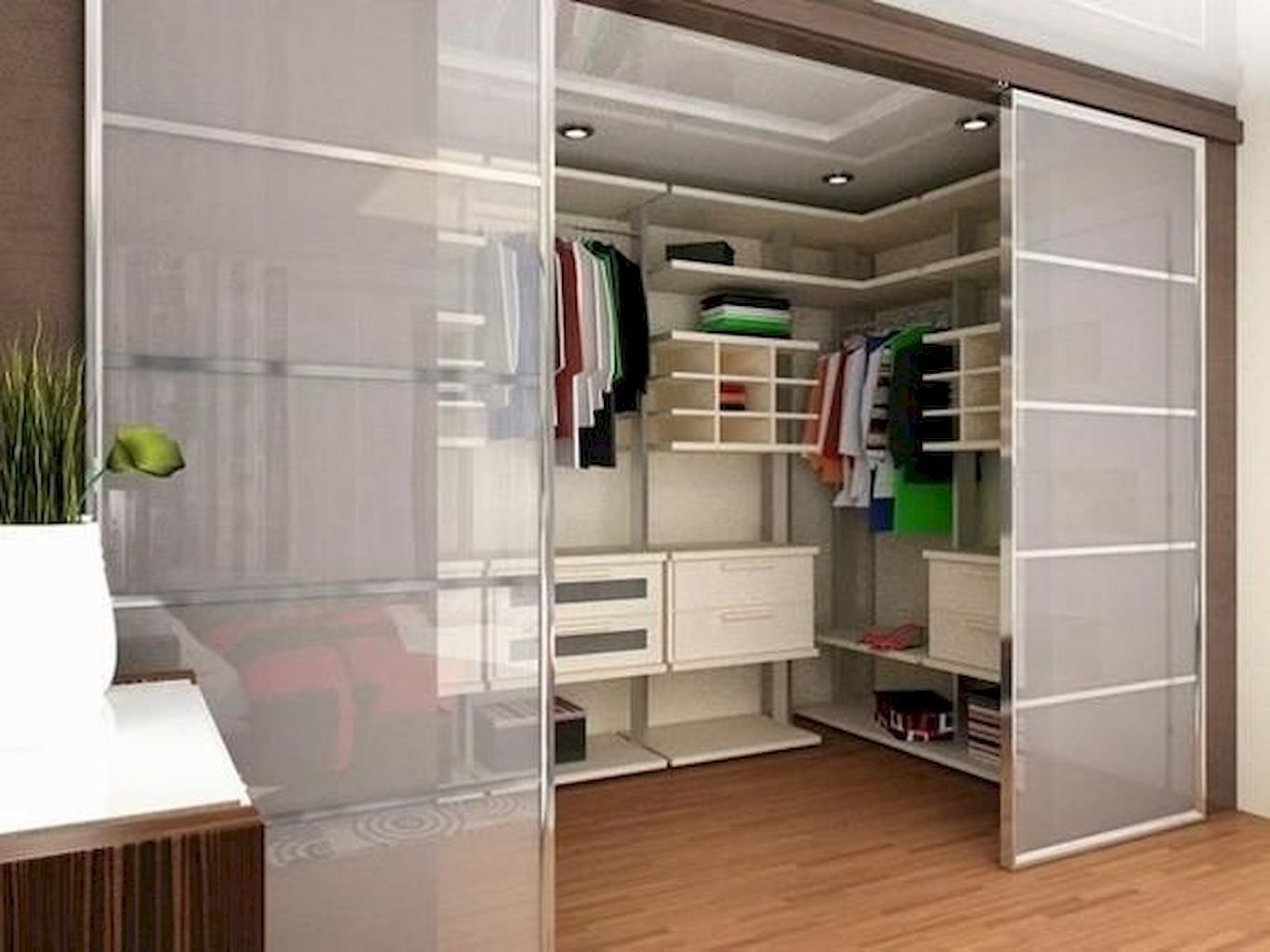 Планування гардеробної у квартирі та будинку: популярні варіанти