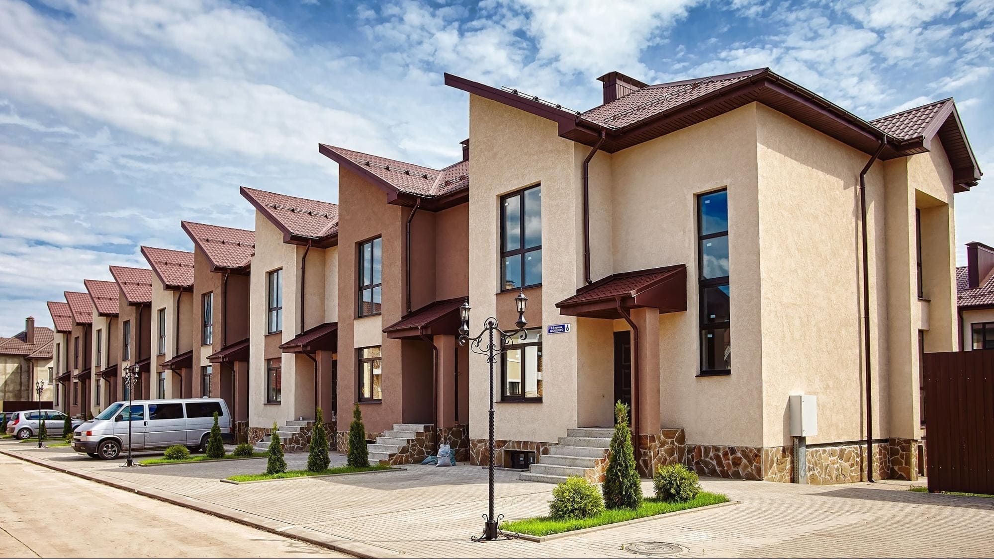 Під Києвом виросли ціни на котеджі й таунхауси: що і скільки коштує Під Києвом виросли ціни на котеджі й таунхауси: що і скільки коштує