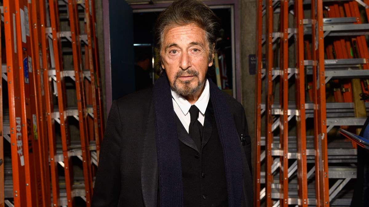 В США виставили на продаж будинок, де живе Аль Пачіно: як виглядає зіркове житло В США виставили на продаж будинок, де живе Аль Пачіно: як виглядає зіркове житло