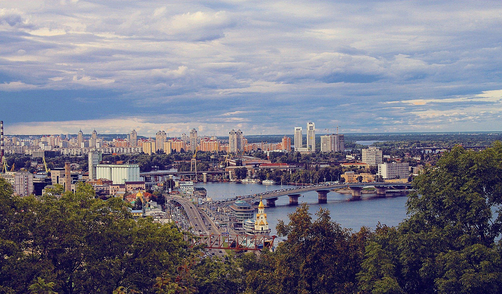 Сколько стоит аренда квартиры в Киеве в преддверии учебного года: цены по районам