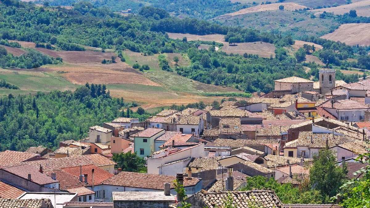 5 тисяч євро за переїзд: італійське селище запустило привабливу програму - Нерухомість