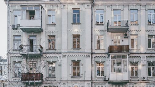 Київрада планує ліквідувати засклені балкони та кондиціонери на фасадах будинків