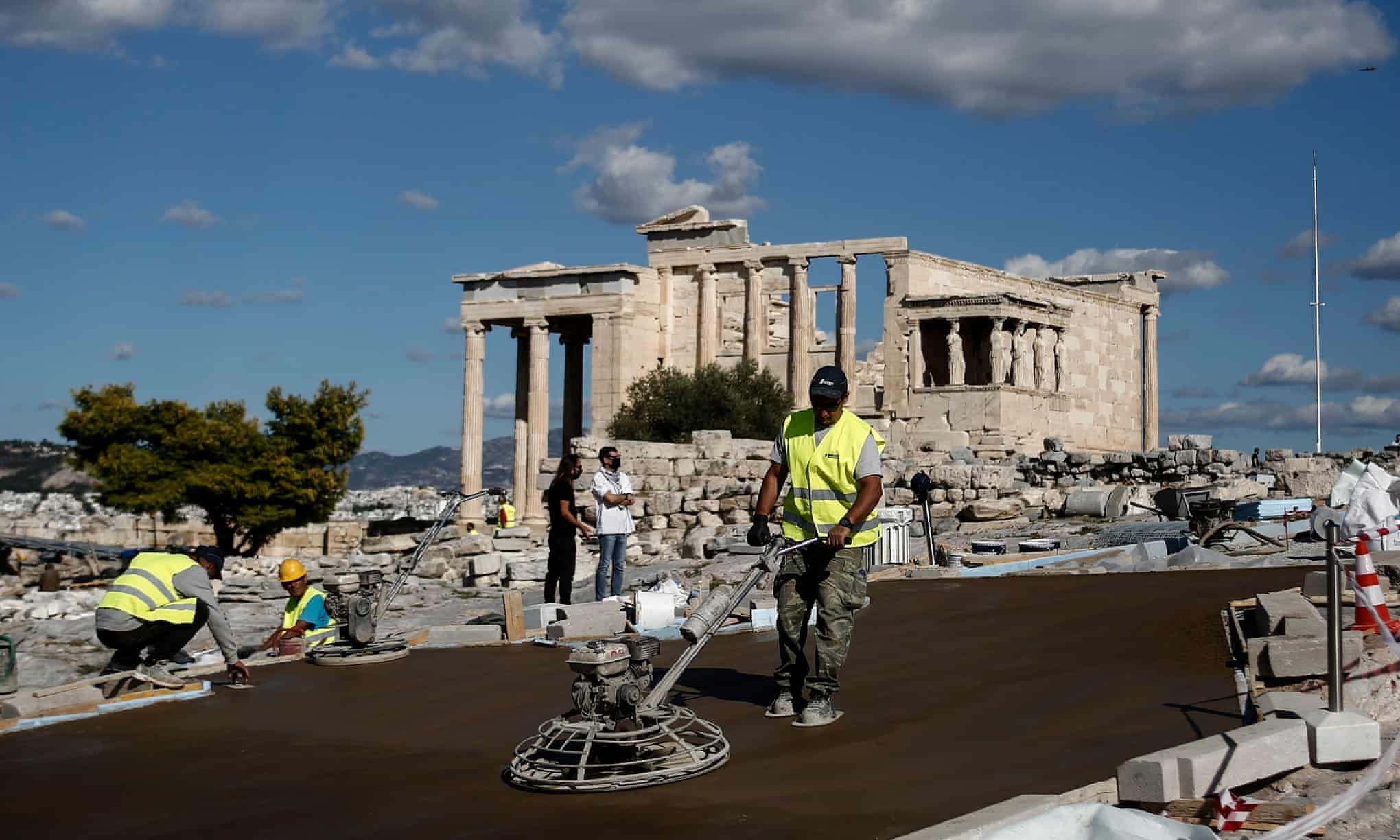 За время пандемии в Европе разрушили ряд исторических памятников - Недвижимость