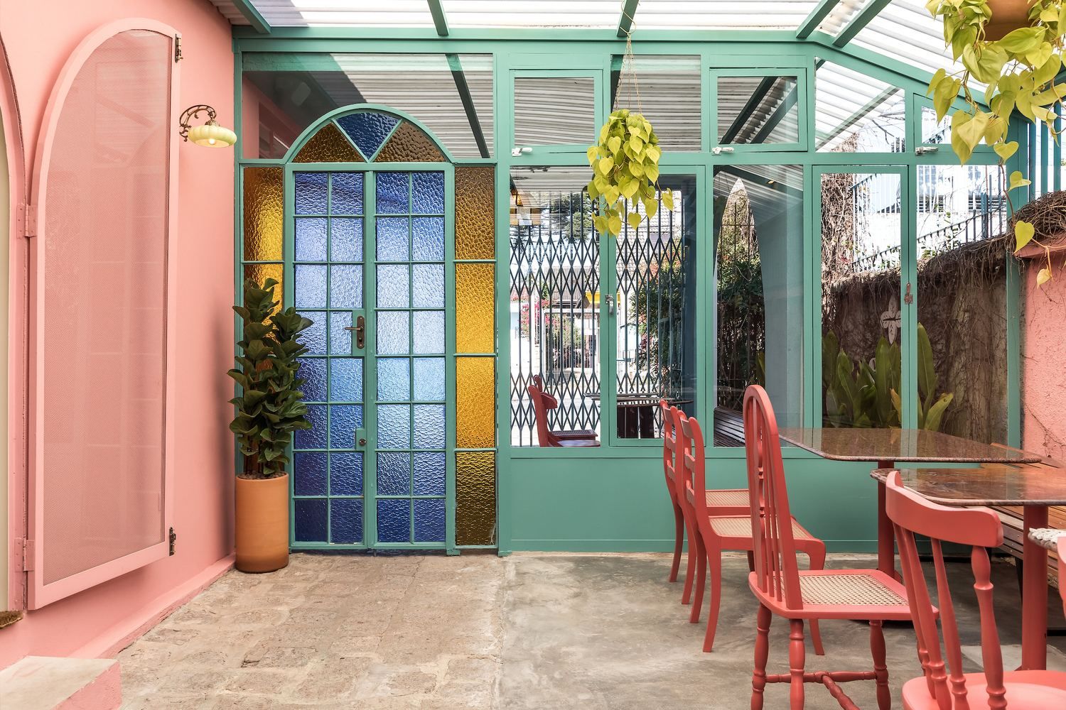 В стиле фламинго: в Бразилии открыли заведение с невероятным интерьером - Недвижимость В стиле фламинго: в Бразилии открыли заведение с невероятным интерьером - Недвижимость