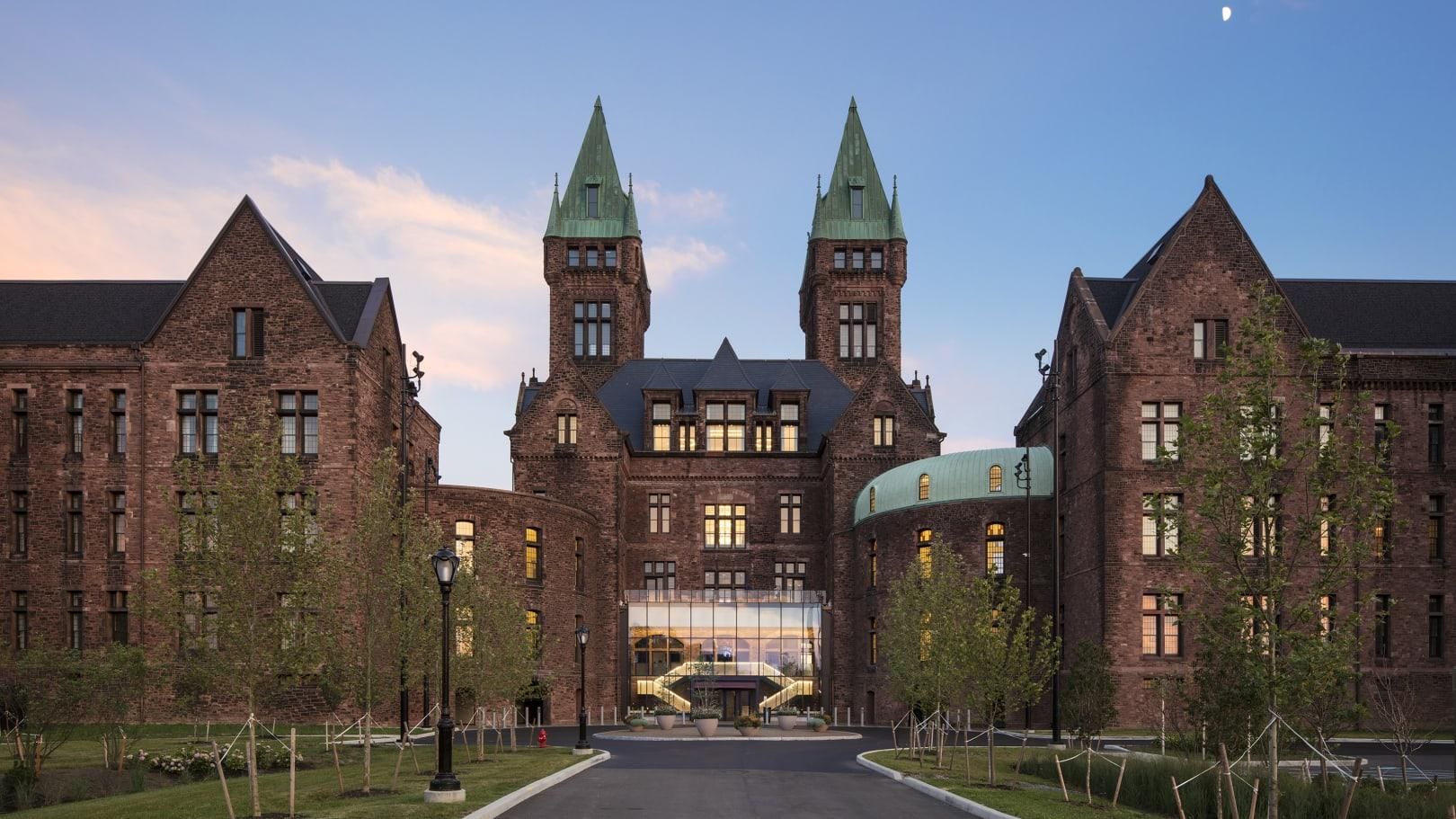 Із закинутої психлікарні в елітний готель: як трансформують простори у США - Нерухомість Із закинутої психлікарні в елітний готель: як трансформують простори у США - Нерухомість