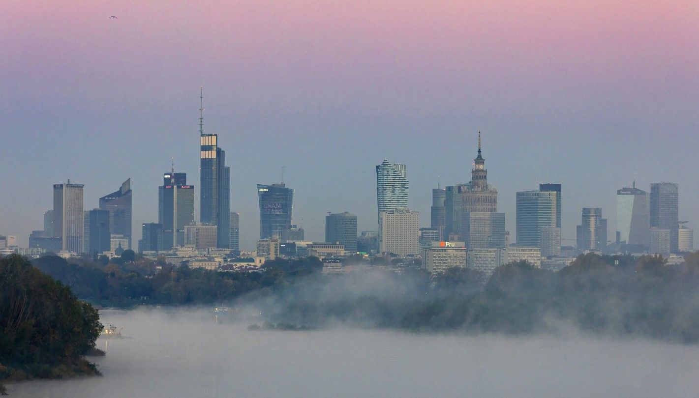 Как выглядит небоскреб от Foster + Partners в Варшаве Как выглядит небоскреб от Foster + Partners в Варшаве