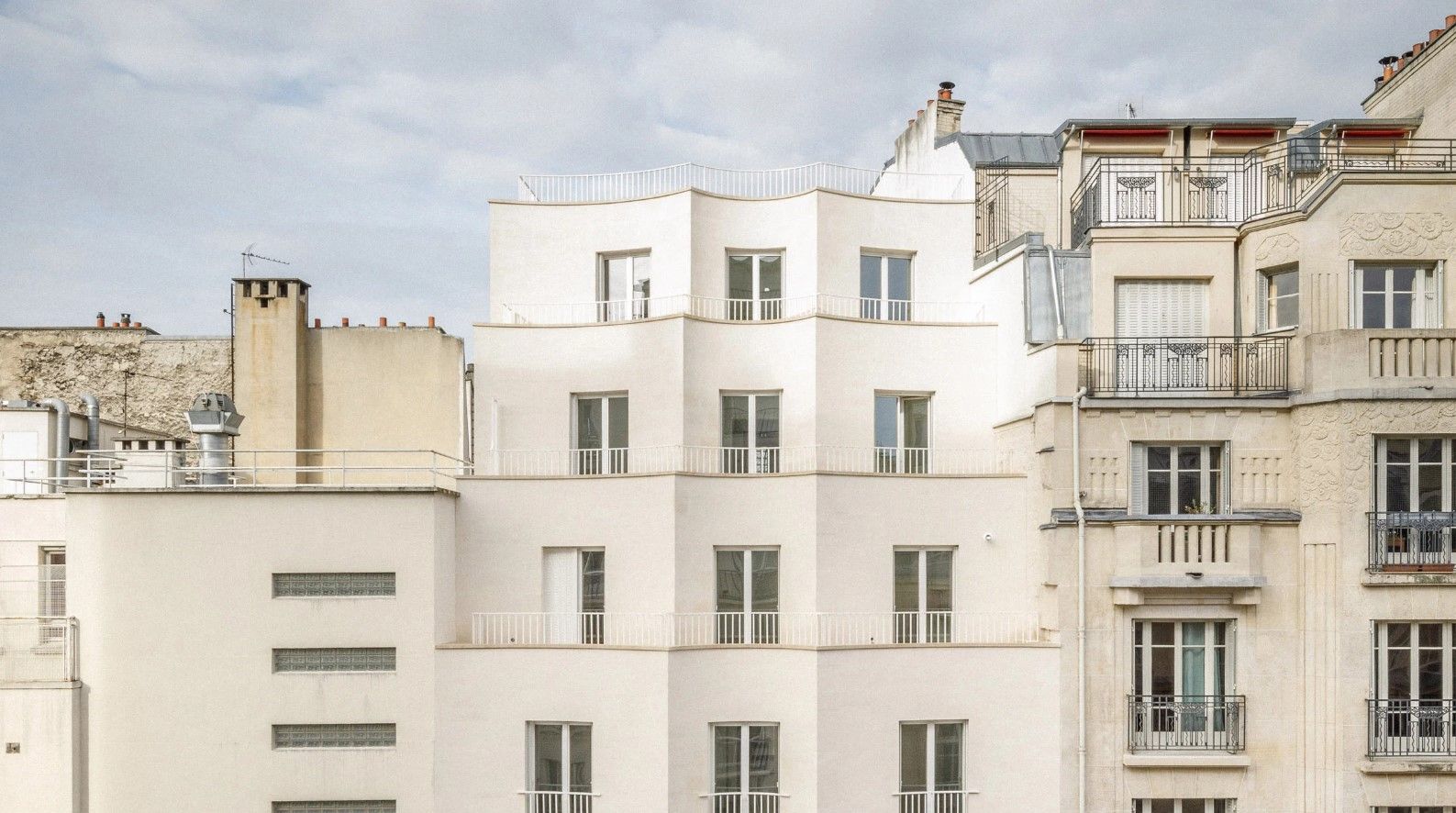 Паризьке соціальне житло біля Люксембурзького саду Паризьке соціальне житло біля Люксембурзького саду
