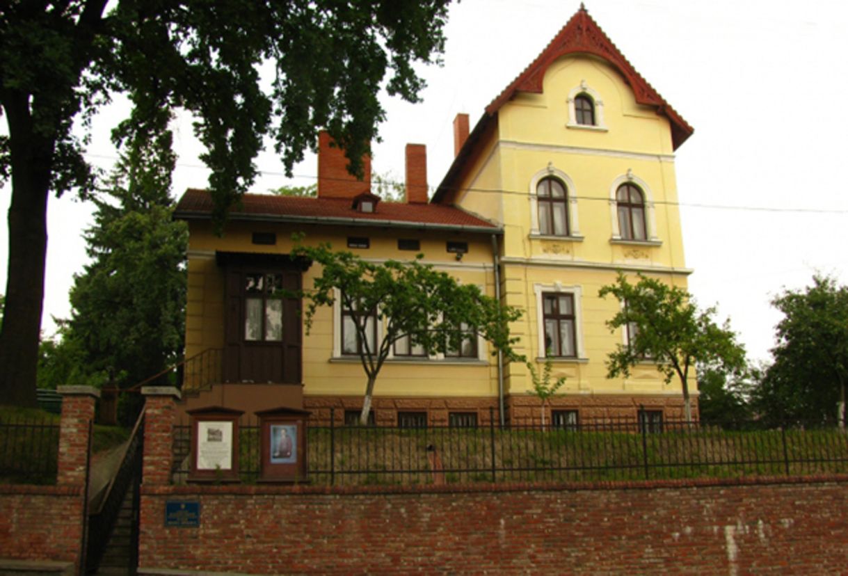 Дома во Львове, где жили известные украинцы