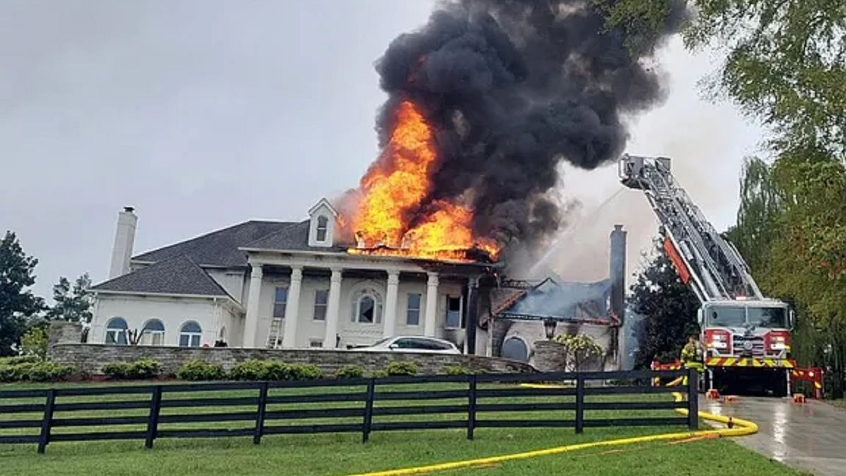 Как выглядит дом после пожара