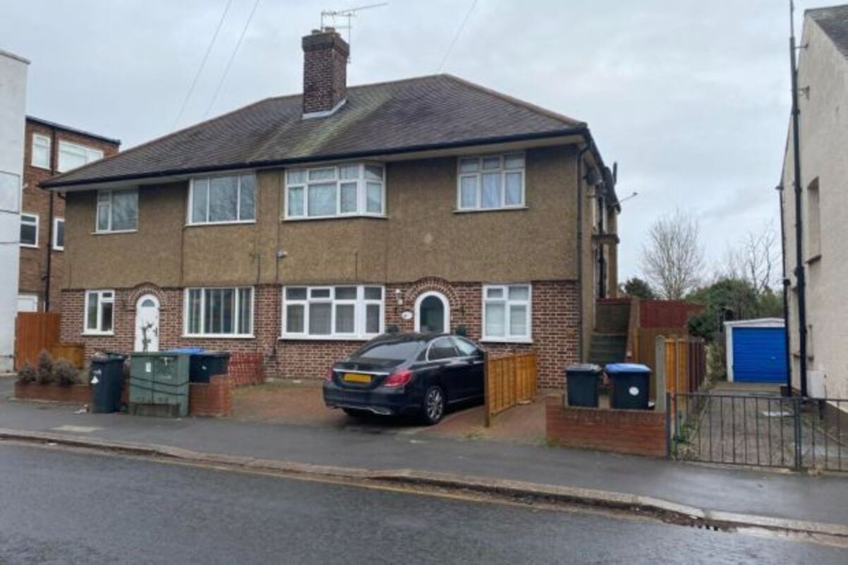 Будинок продають 14 років Будинок продають 14 років