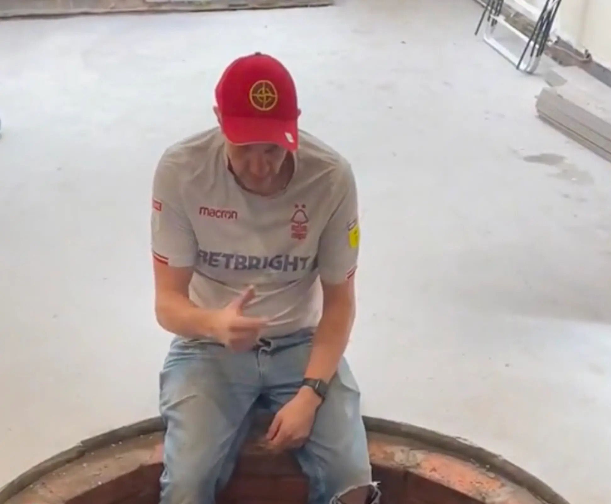 Под полом был колодец Под полом был колодец