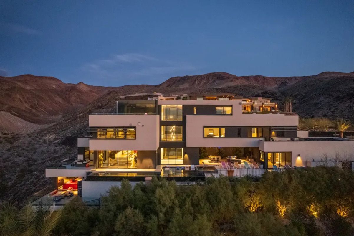 Особняк в пустыне является самой дорогой арендой в Лас-Вегасе