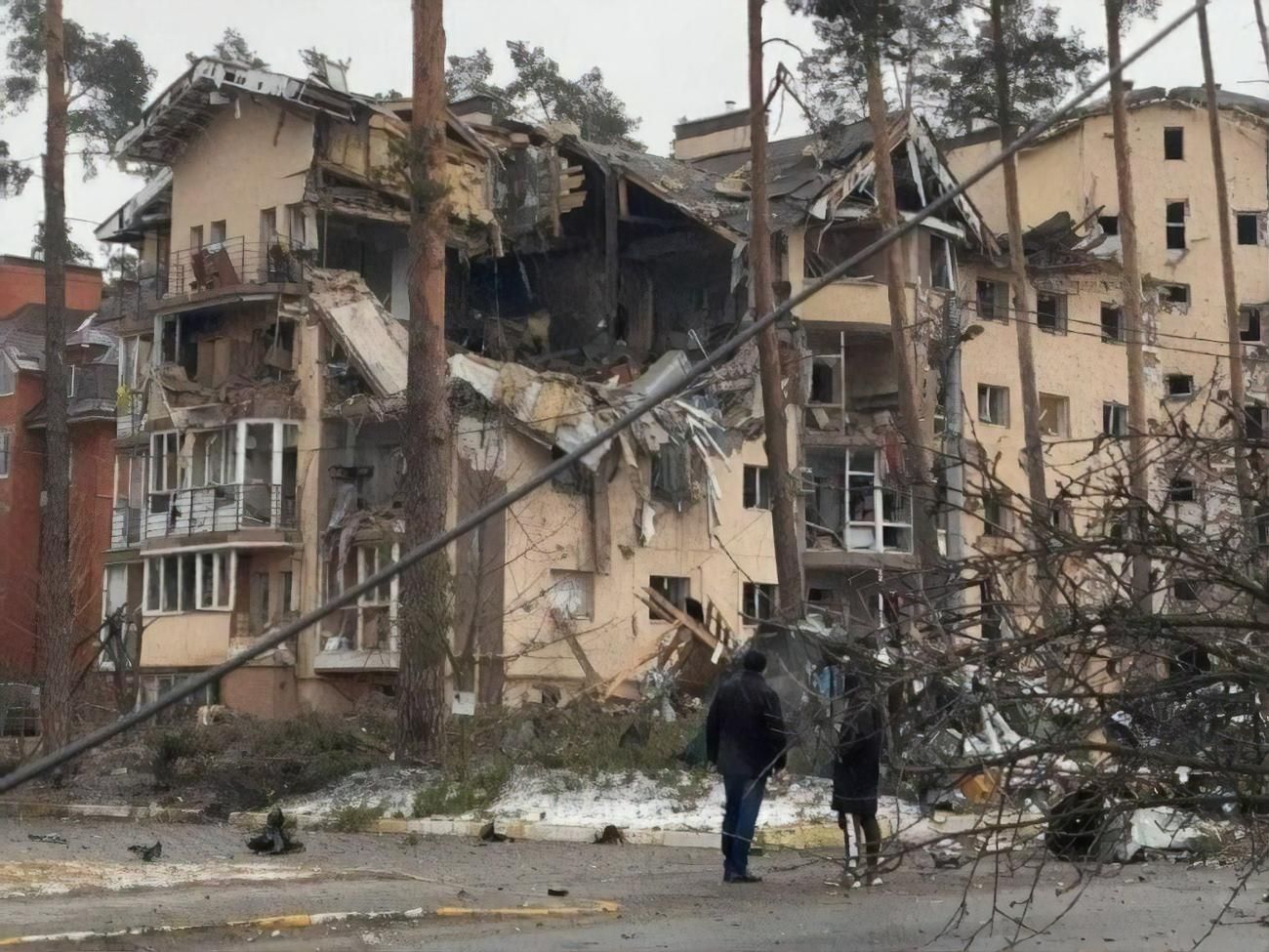 Разрушенное жилье в результате войны