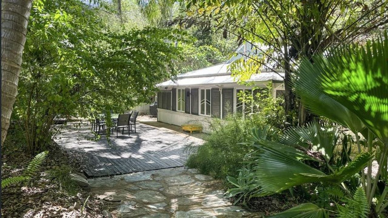 Столетний дом на Магнитном острове – как он выглядит и сколько стоит – Недвижимость Столетний дом на Магнитном острове – как он выглядит и сколько стоит – Недвижимость