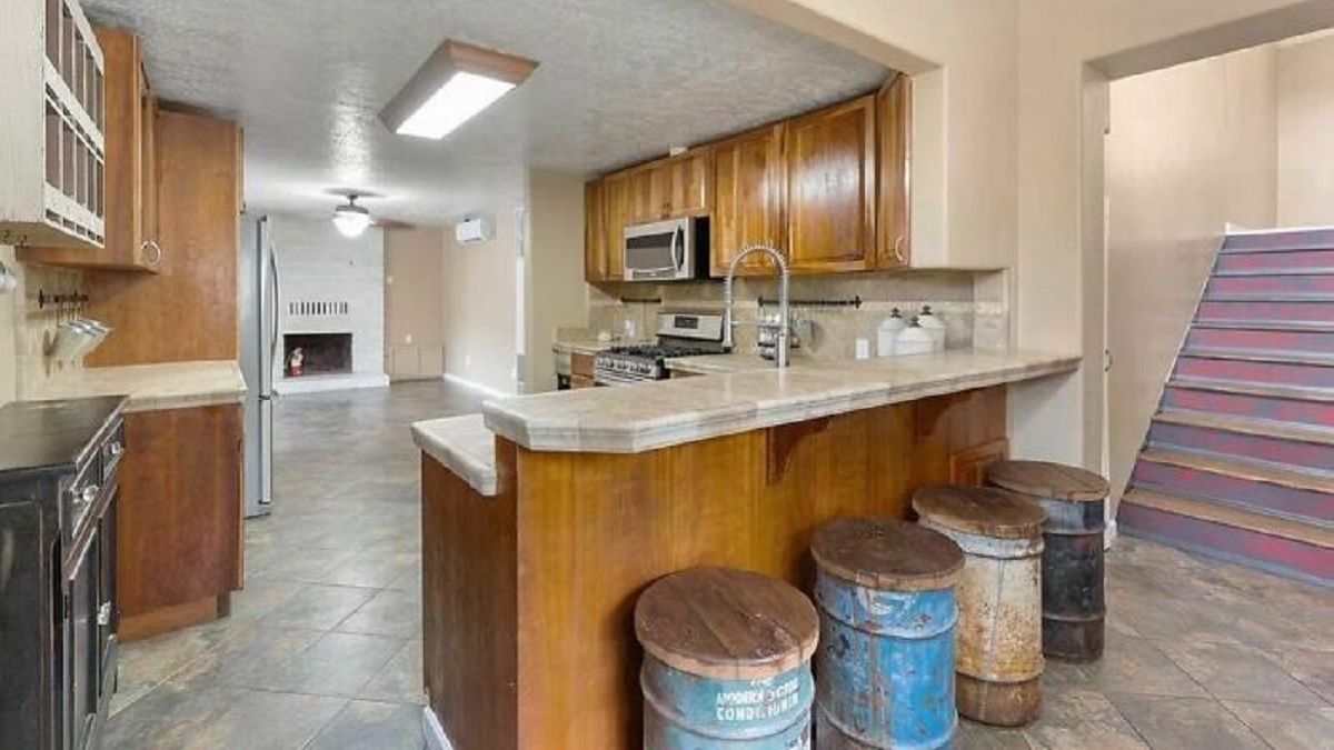 Вони хотіли покращити дизайн у квартирі, а вийшло навпаки Вони хотіли покращити дизайн у квартирі, а вийшло навпаки