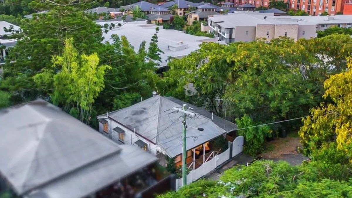 Як виглядає сучасний котедж після перевтілення Як виглядає сучасний котедж після перевтілення