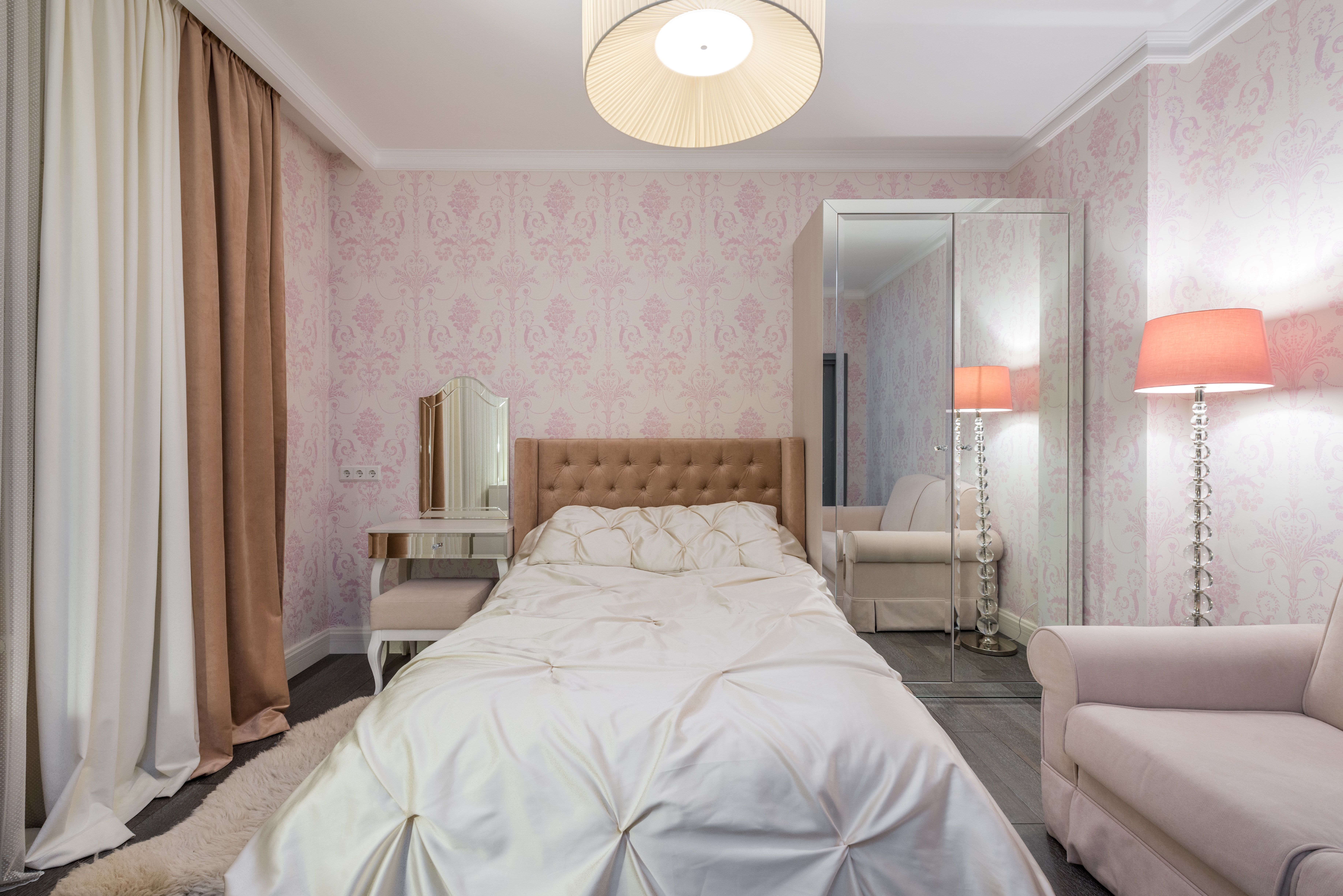 Розмір люстри у спальні - на що варто звернути увагу - Нерухомість Розмір люстри у спальні - на що варто звернути увагу - Нерухомість