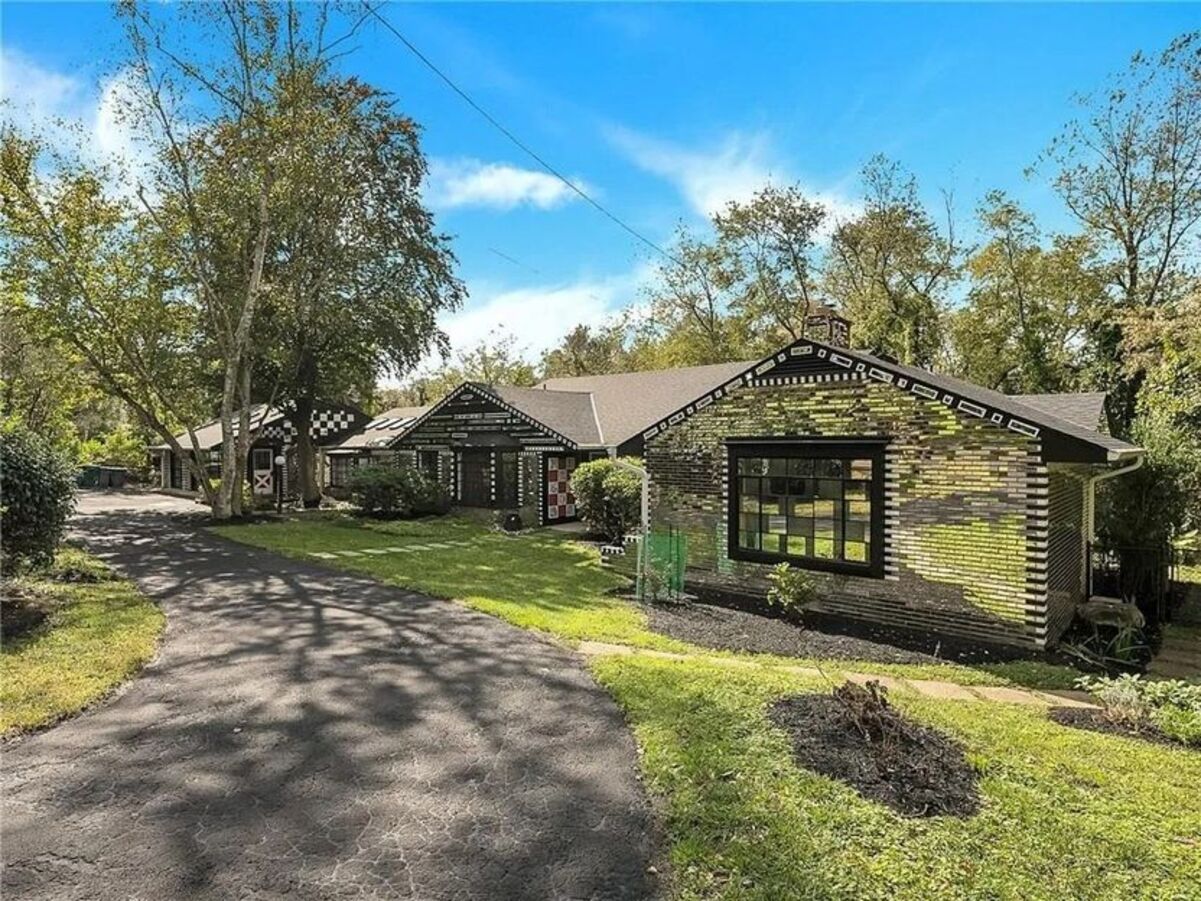 Дзеркальний будинок у Пенсільванії - погляньте на унікальний дім, який вражає - Нерухомість Дзеркальний будинок у Пенсільванії - погляньте на унікальний дім, який вражає - Нерухомість