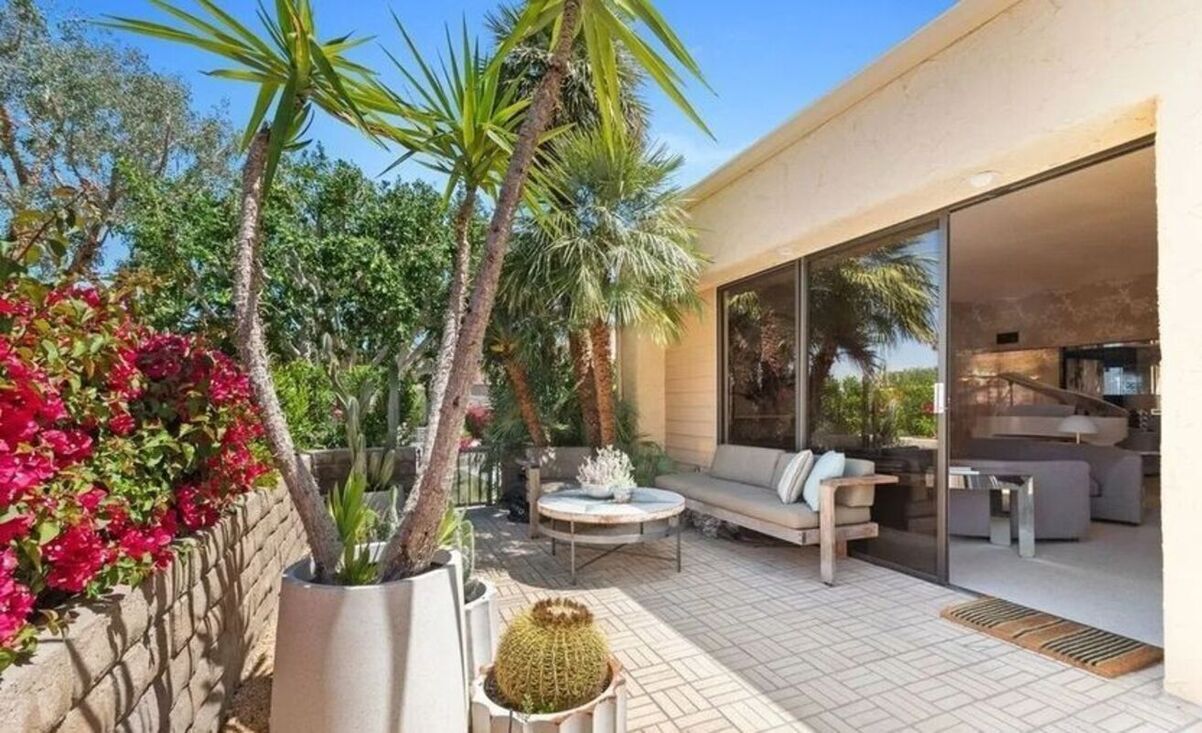 Шпалери зводять з розуму - зазирніть у цей дивний будинок - Нерухомість Шпалери зводять з розуму - зазирніть у цей дивний будинок - Нерухомість