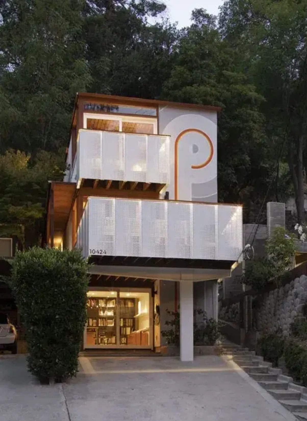 Дом на дереве - жилье с хорошей природой продают в Лос-Анджелесе - Недвижимость Дом на дереве - жилье с хорошей природой продают в Лос-Анджелесе - Недвижимость