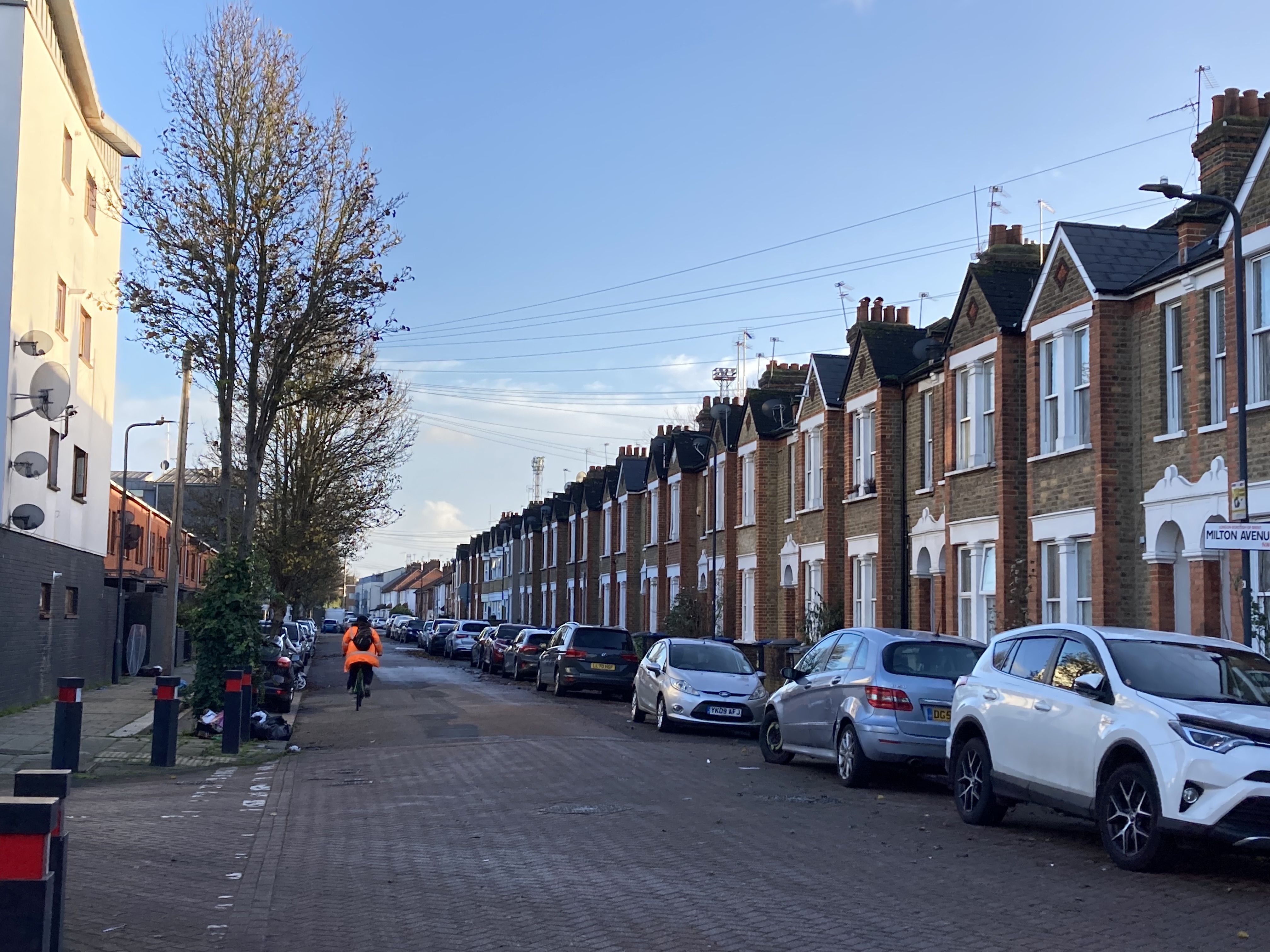 Солодка вулиця в Гарлесдені - як жителі відгукуються про життя в особливому місці - Нерухомість Солодка вулиця в Гарлесдені - як жителі відгукуються про життя в особливому місці - Нерухомість