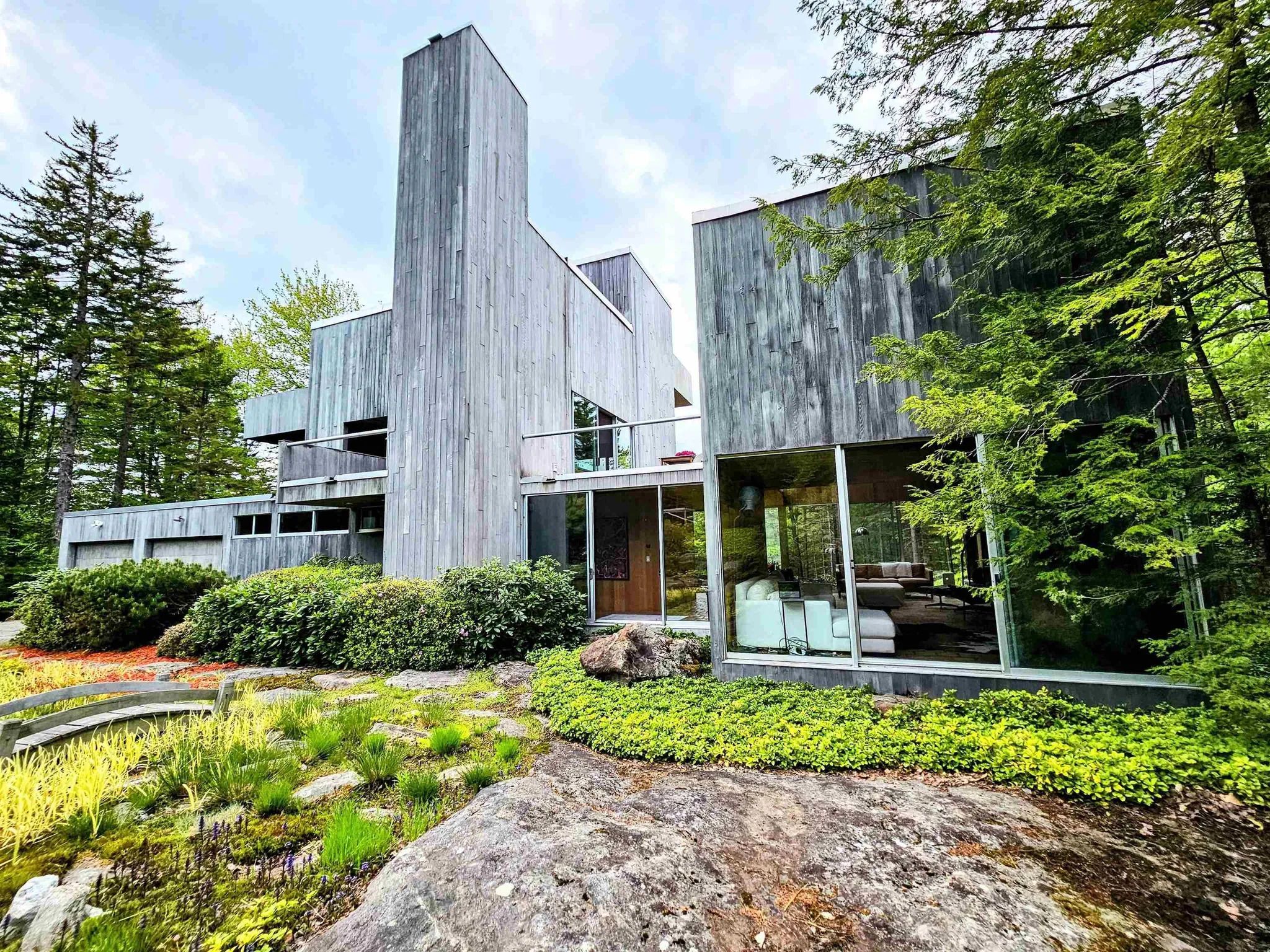 Будинок між деревами - у Вермонті продають житло в усамітненому місці - Нерухомість Будинок між деревами - у Вермонті продають житло в усамітненому місці - Нерухомість