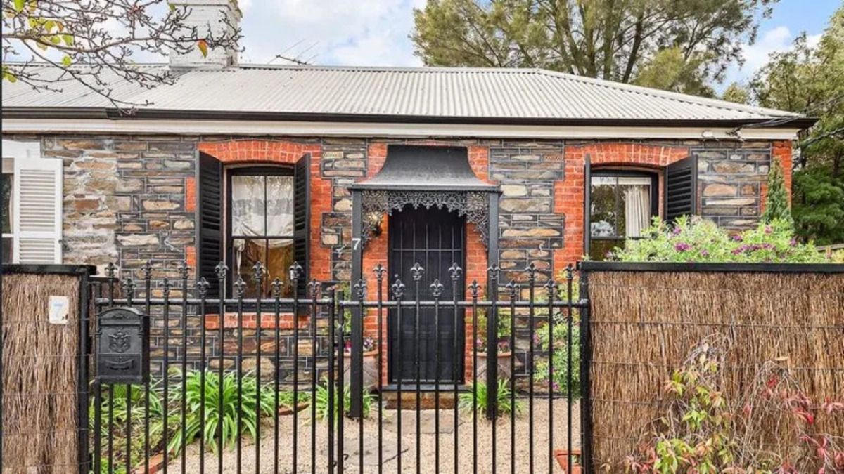 Шахтарський котедж у Лібруку - чому його всі хочуть купити - Нерухомість Шахтарський котедж у Лібруку - чому його всі хочуть купити - Нерухомість