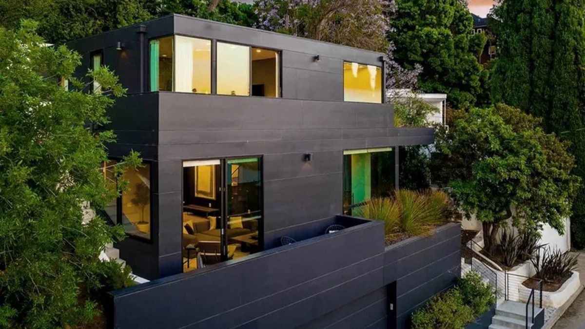 Чорний будинок у Лос-Анджелесі - це сучасне архітектурне диво приваблює усіх - Нерухомість
