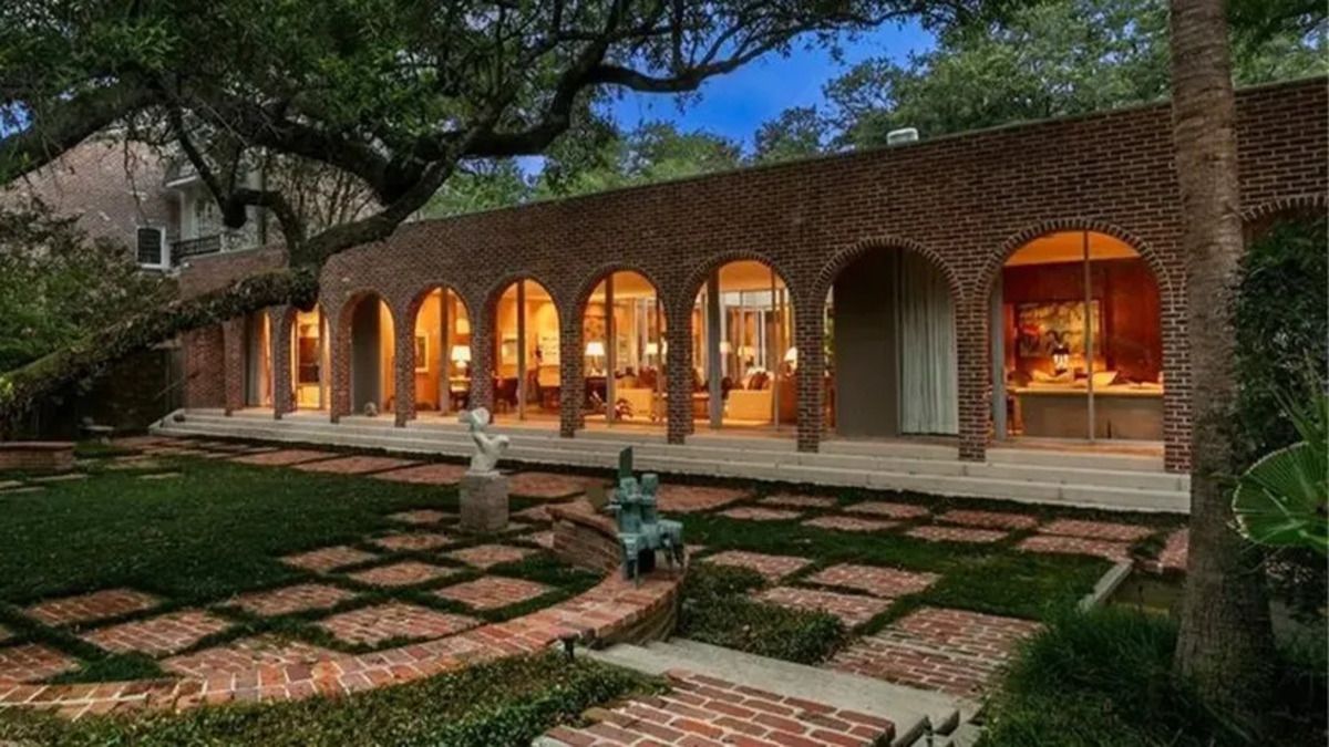 Приватний будинок у центрі міста - у Новому Орлеані продають розкішний маєток - Нерухомість Приватний будинок у центрі міста - у Новому Орлеані продають розкішний маєток - Нерухомість