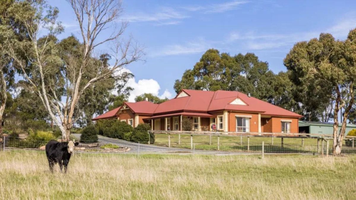Будинок серед полів - чудове місце для життя пропонують в Австралії - Нерухомість