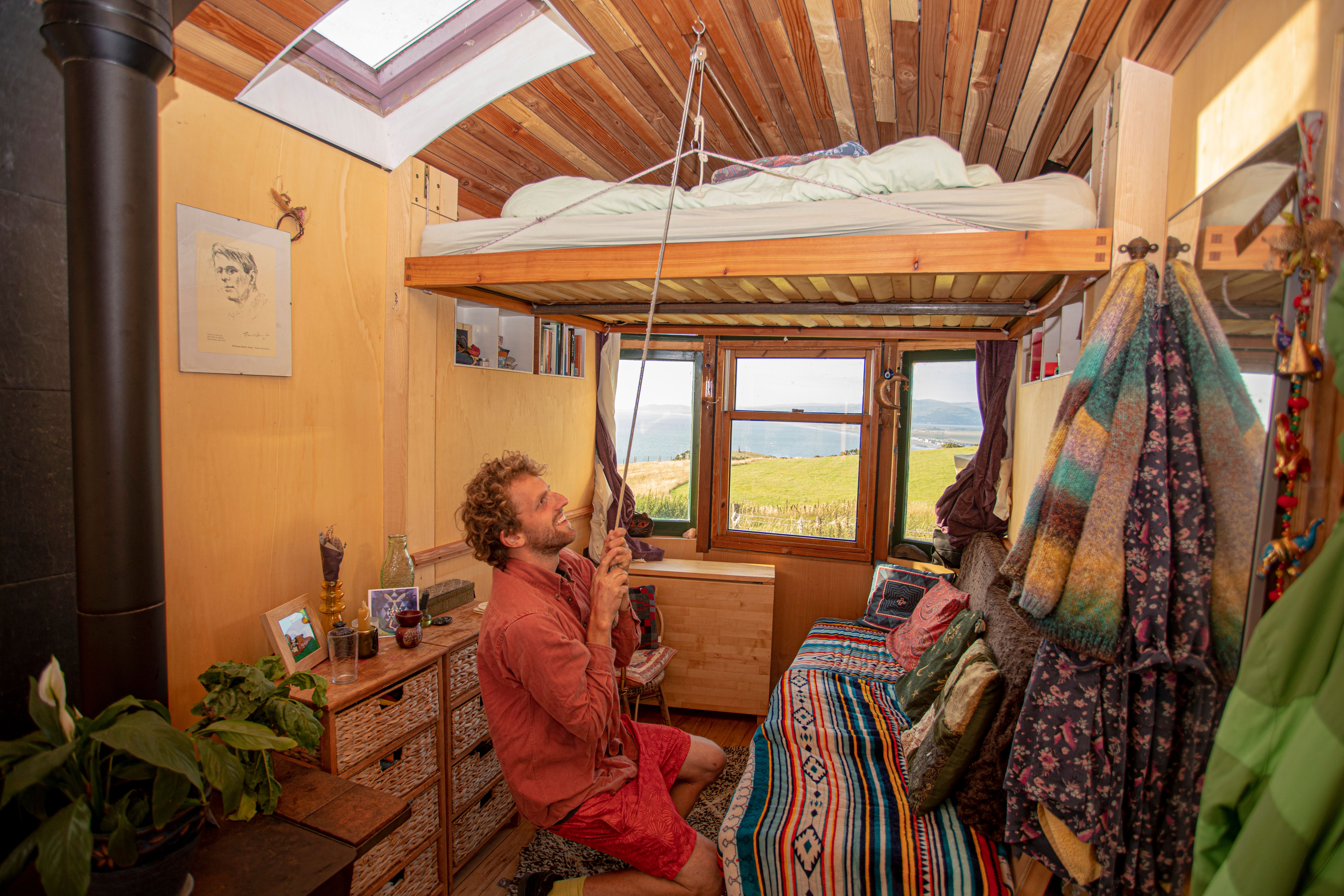 Дом в трейлере - как плотник обустроил собственное жилье, которое так давно хотел - Недвижимость Дом в трейлере - как плотник обустроил собственное жилье, которое так давно хотел - Недвижимость