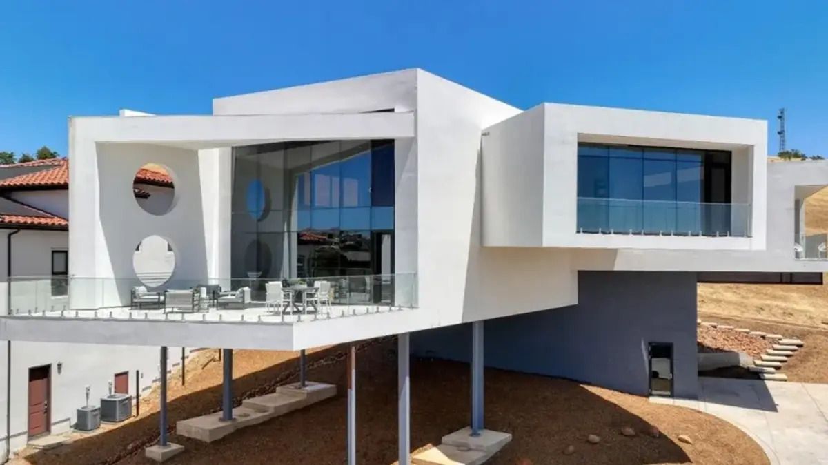 Футуристичний будинок в Каліфорнії - це єдине житло такого типу в регіоні - Нерухомість Футуристичний будинок в Каліфорнії - це єдине житло такого типу в регіоні - Нерухомість