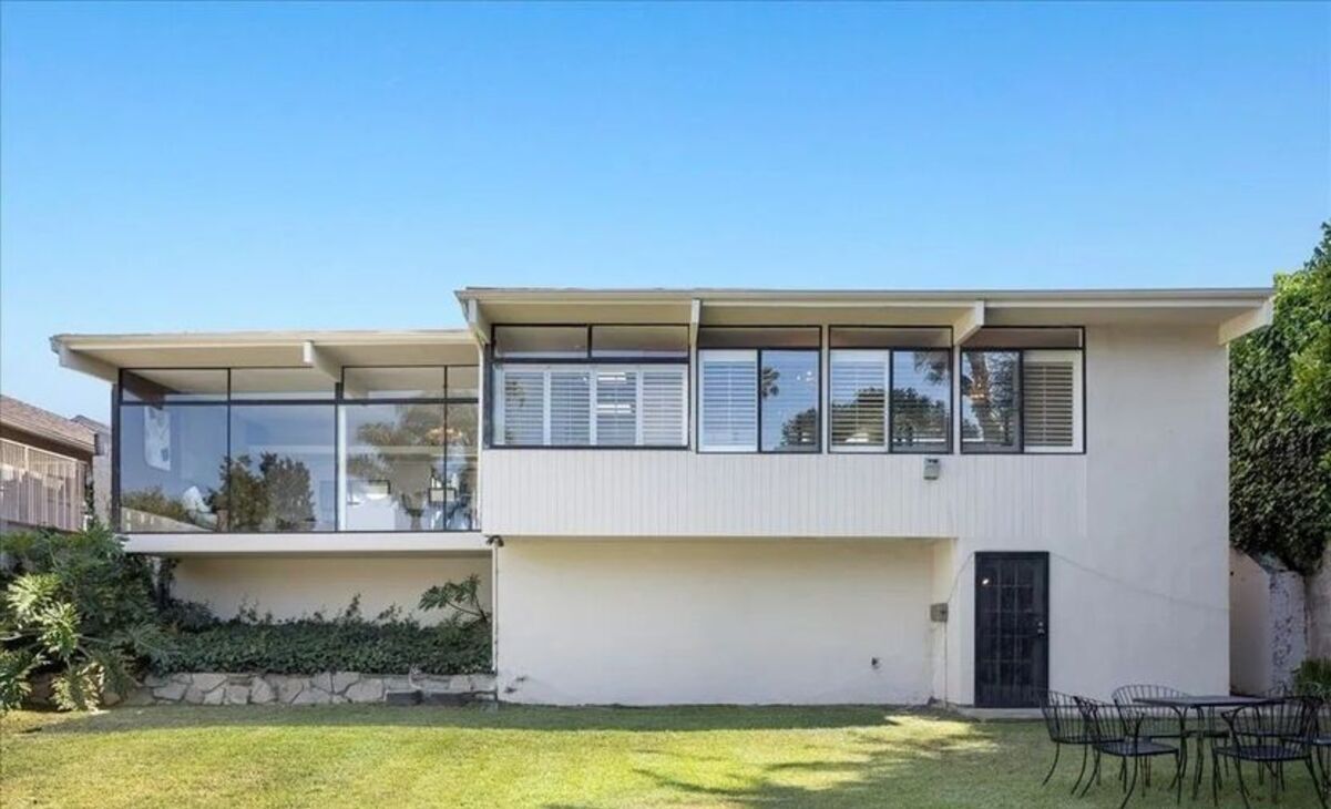 Всередині просто неймовірний - зазирніть у цей будинок 1950-х - Нерухомість Всередині просто неймовірний - зазирніть у цей будинок 1950-х - Нерухомість