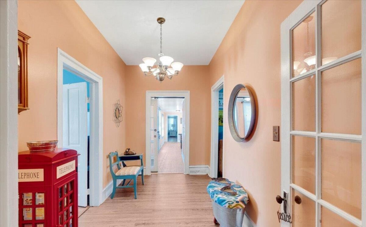 Колір стін у передпокої - що буде в тренді у 2024 році - Нерухомість Колір стін у передпокої - що буде в тренді у 2024 році - Нерухомість