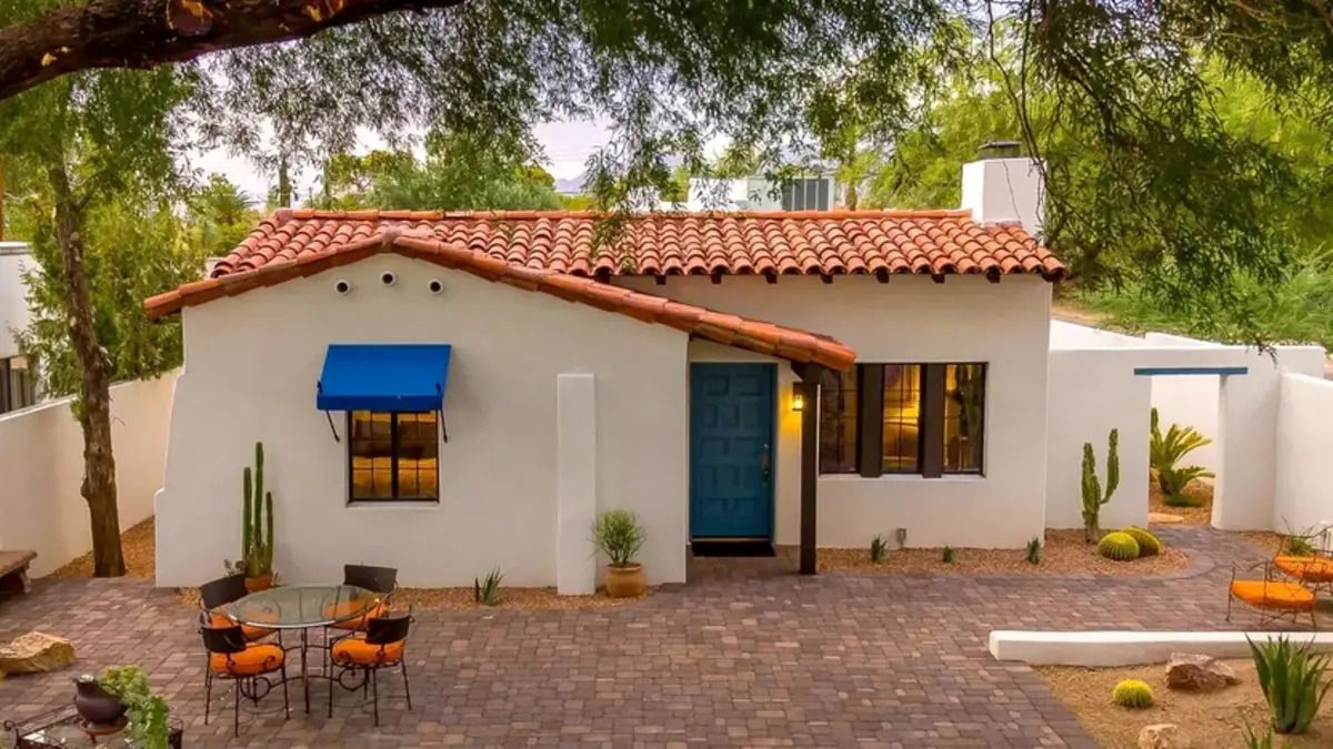 Простий зовні, але чудовий всередині - погляньте на цей будинок у спекотному Тусоні - Нерухомість Простий зовні, але чудовий всередині - погляньте на цей будинок у спекотному Тусоні - Нерухомість