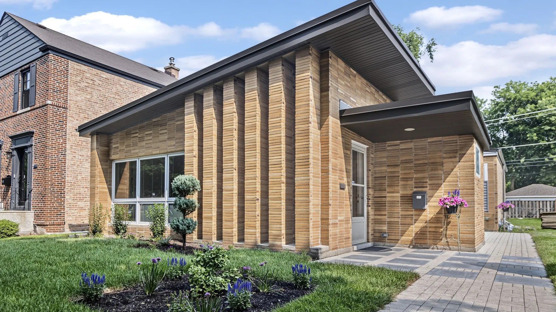 Авангардний будинок біля озера Мічиган - у США продають унікальну власність - Нерухомість