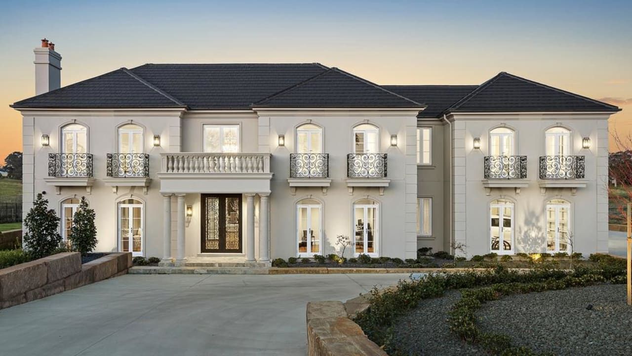 Будинок у французькому стилі - таку розкіш можна рідко побачити - Нерухомість Будинок у французькому стилі - таку розкіш можна рідко побачити - Нерухомість