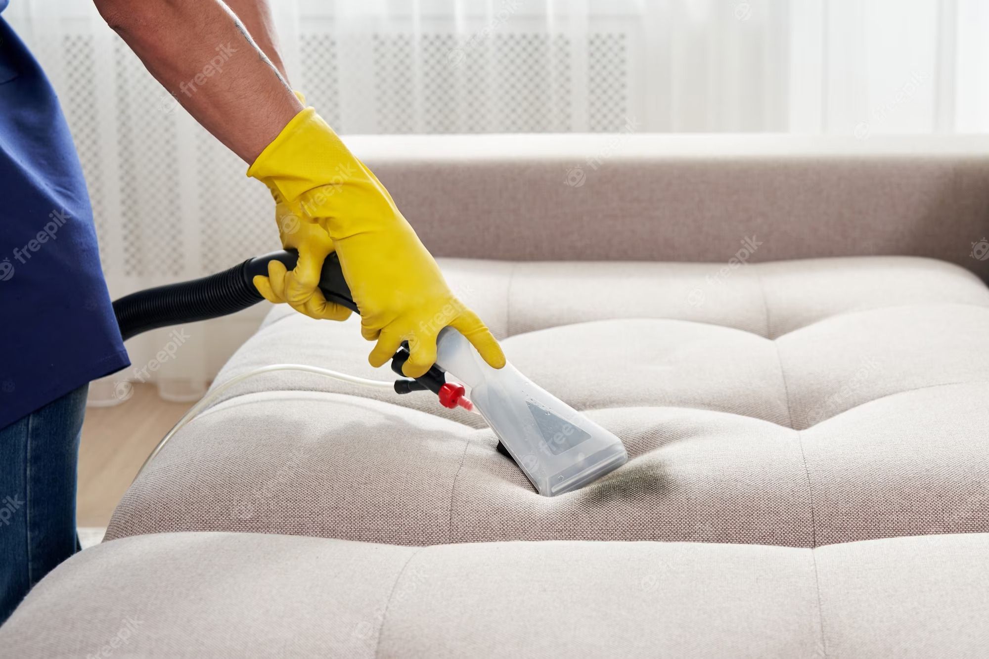 Как пылесосить диван - советы от экспертов, которые помогут очистить мягкую мебель - Недвижимость