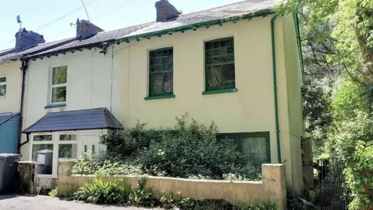 Таинственный дом со странным названием – такого вы еще не слышали и не видели – Недвижимость Таинственный дом со странным названием – такого вы еще не слышали и не видели – Недвижимость