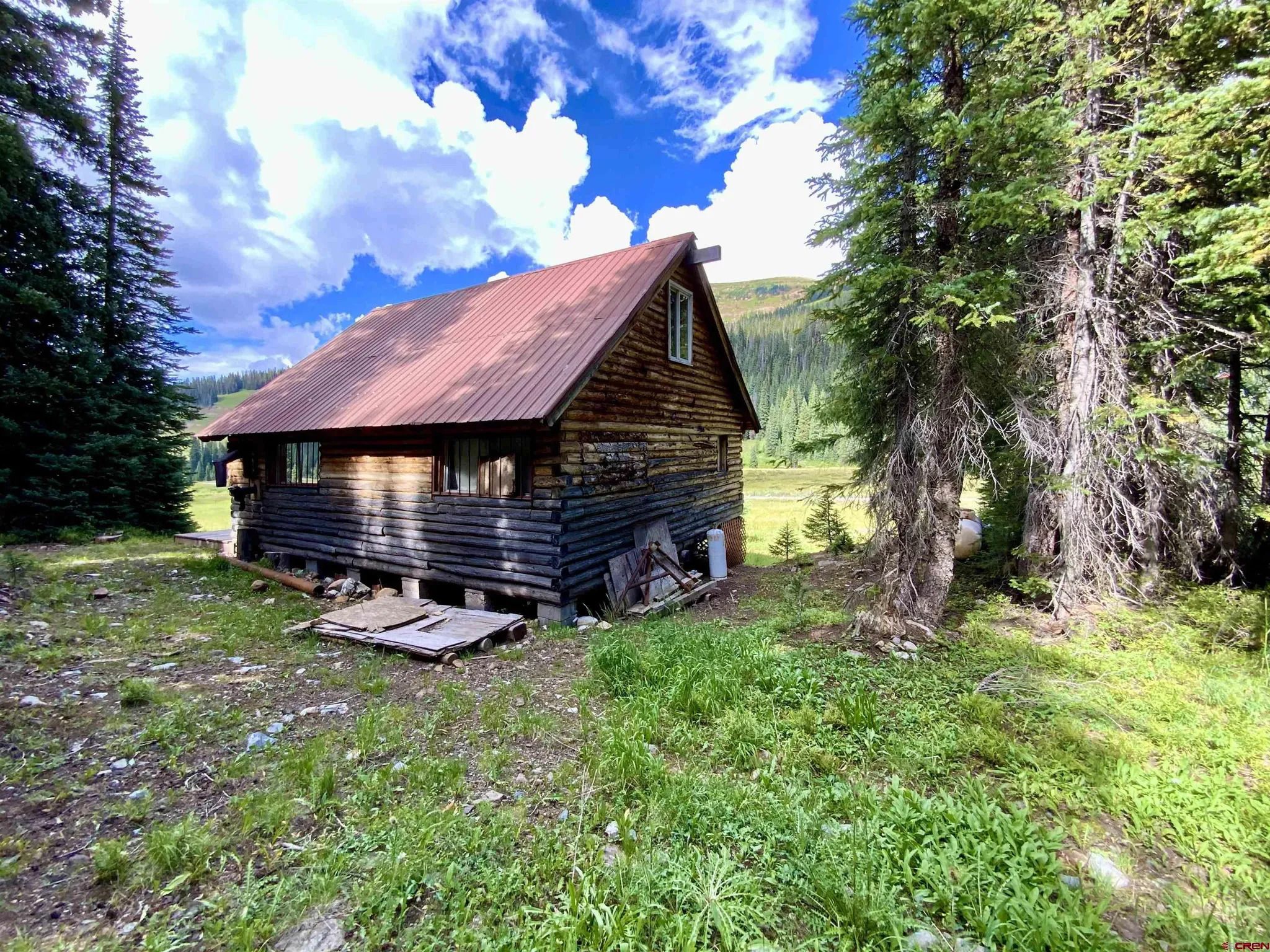 Деревянные хижины в лесу - на рынке США появились прекрасные варианты - Недвижимость Деревянные хижины в лесу - на рынке США появились прекрасные варианты - Недвижимость