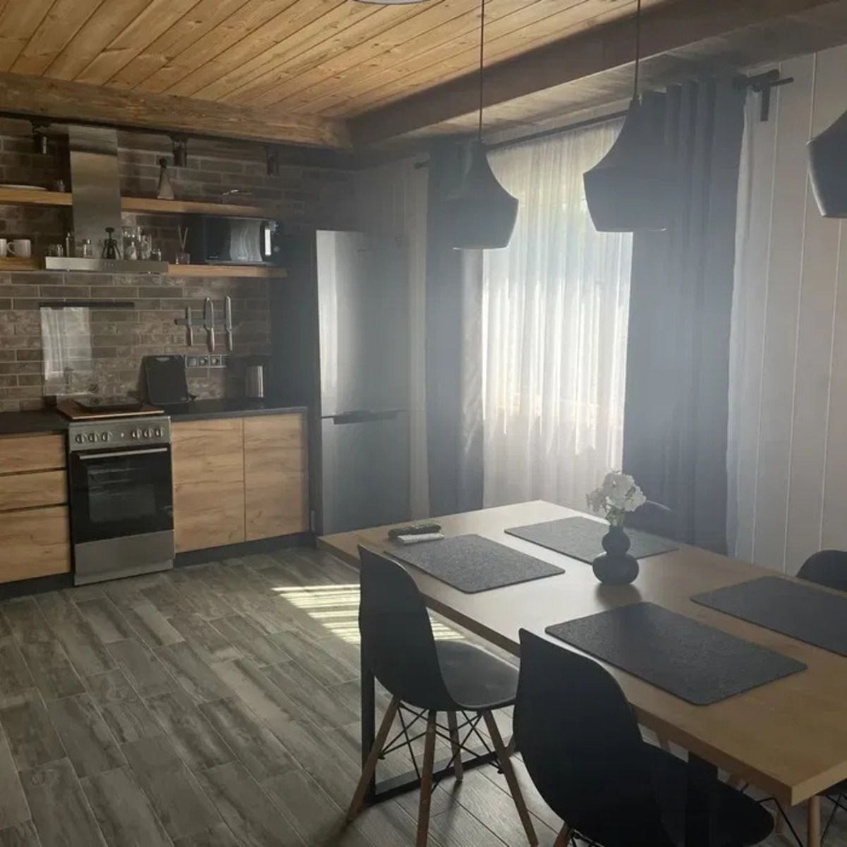 Затишний котедж біля гірськолижного курорту - скільки коштує таке житло у Волосянці - Нерухомість Затишний котедж біля гірськолижного курорту - скільки коштує таке житло у Волосянці - Нерухомість