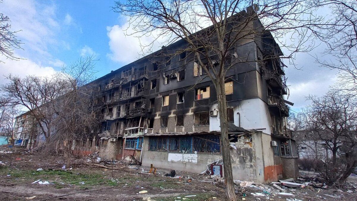 Россияне продают квартиры украинцев в Мариуполе - циничное видео опубликовали в сети - Недвижимость