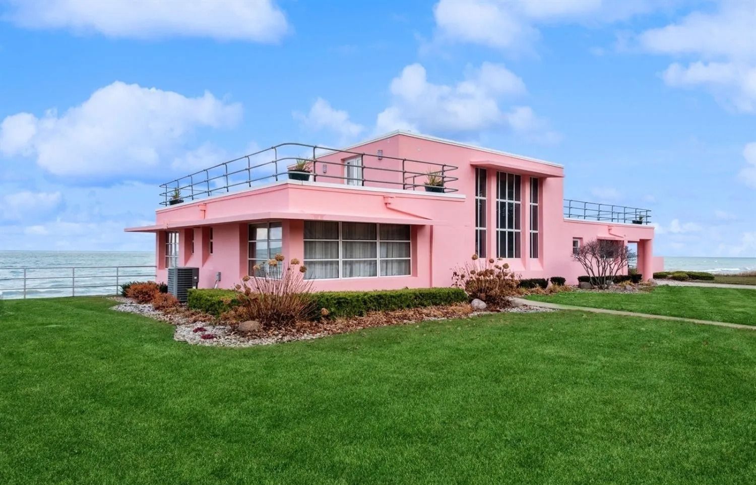 Особливий будинок біля озера Мічиган - це житло має дуже цікаву історію - Нерухомість Особливий будинок біля озера Мічиган - це житло має дуже цікаву історію - Нерухомість