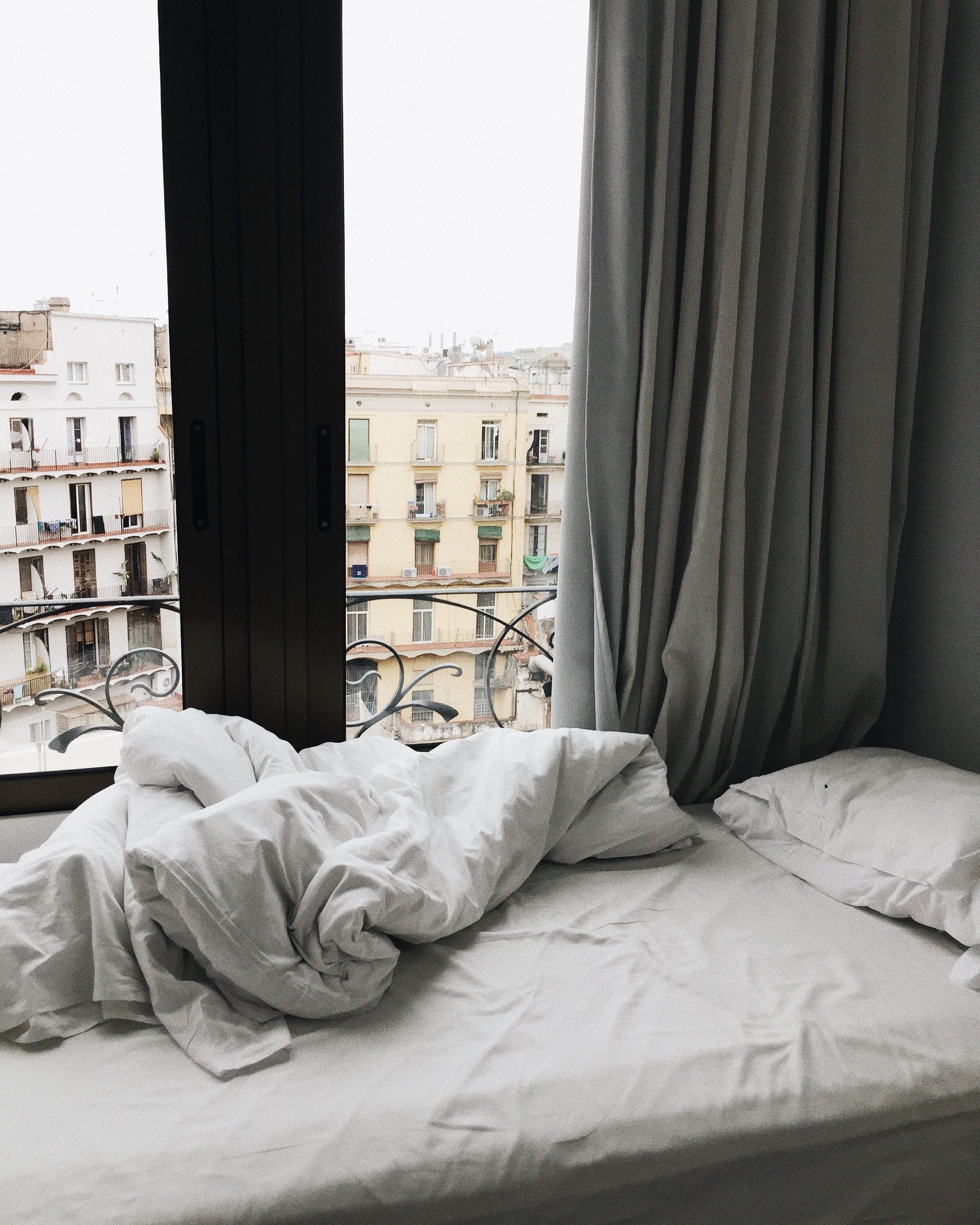 Затишок у спальні - як покращити атмосферу за допомогою цікавих ідей - Нерухомість