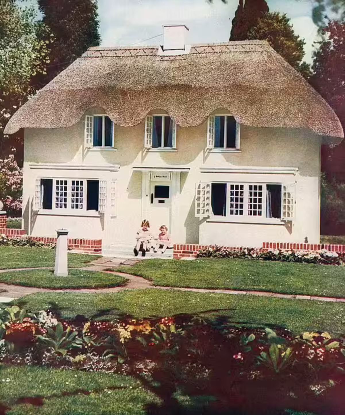 Коттедж принцессы Елизаветы - как выглядел игрушечный домик будущей королевы - Недвижимость Коттедж принцессы Елизаветы - как выглядел игрушечный домик будущей королевы - Недвижимость